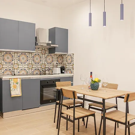 Appartamento Colomba Blu - Old Town Flat With Balcony Sorrento